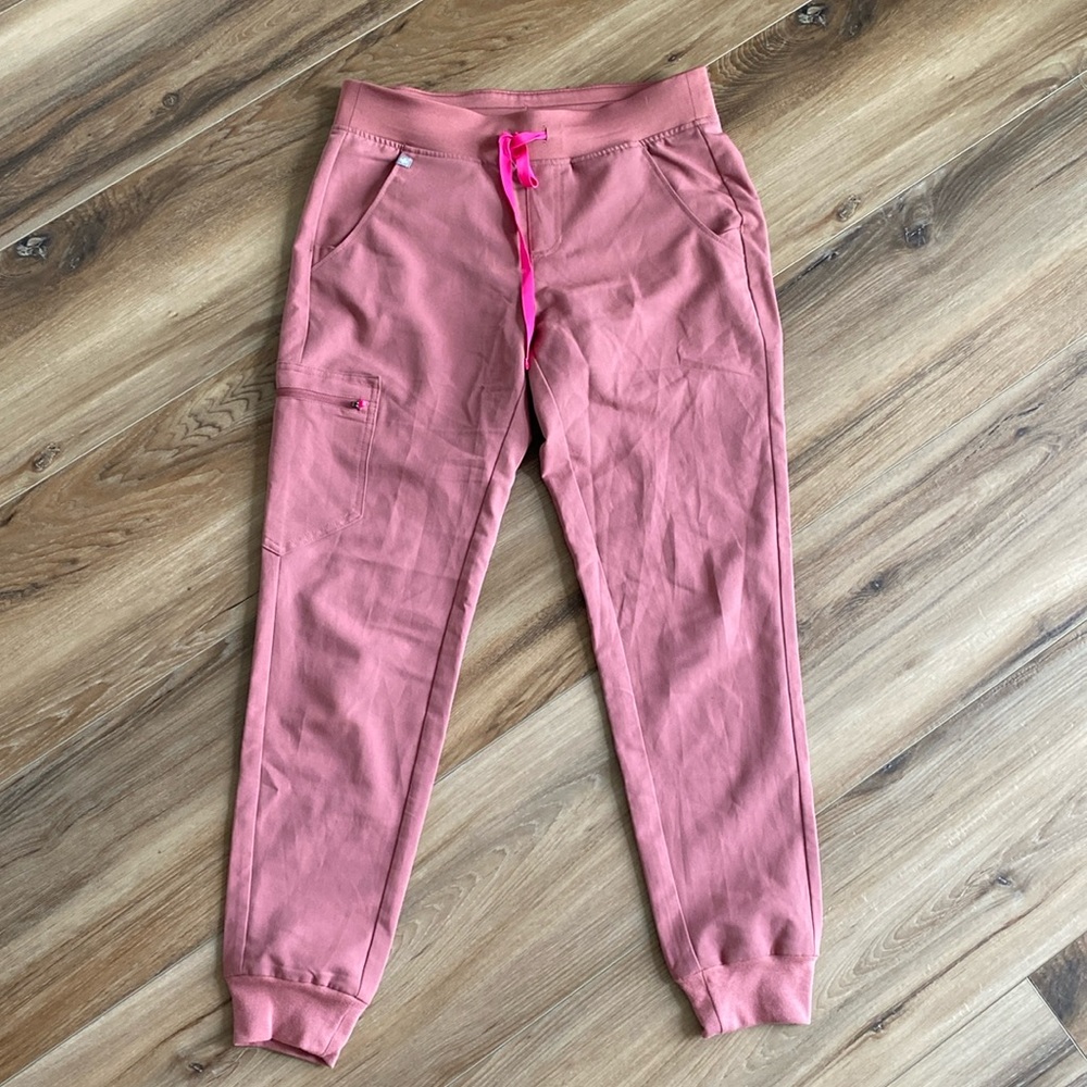Women’s Figs scrub jogger pants
